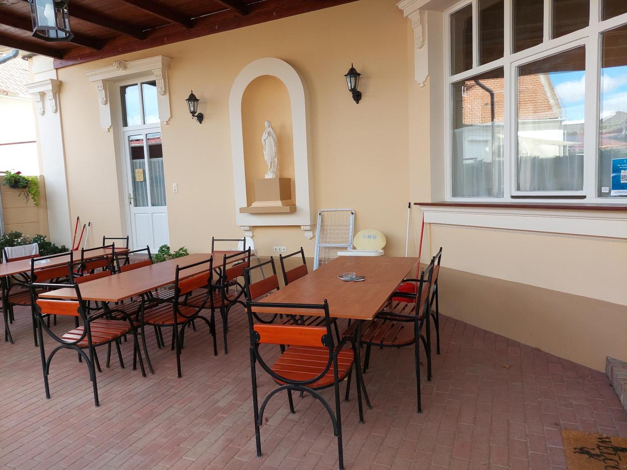 Gyulai Mesehaz Apartman Zewnętrze zdjęcie