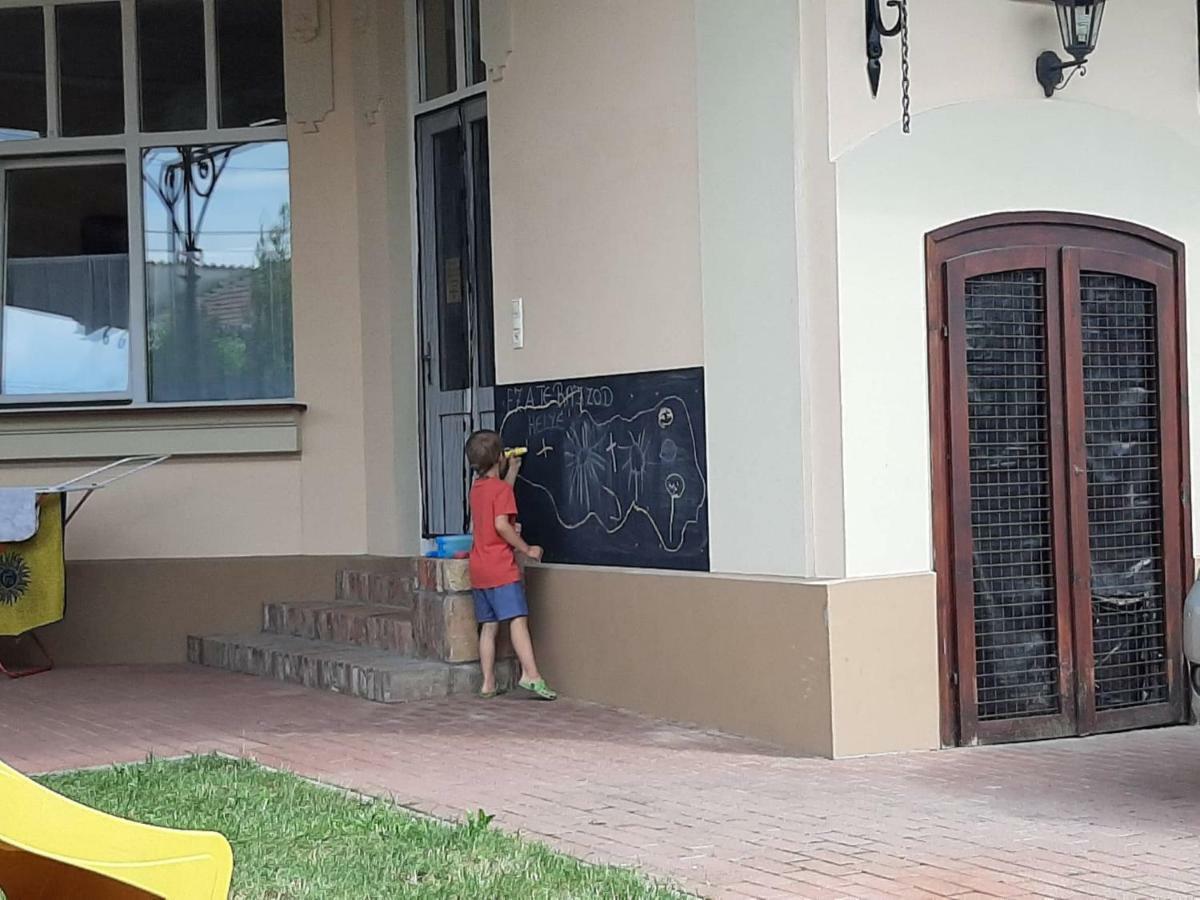 Gyulai Mesehaz Apartman Zewnętrze zdjęcie