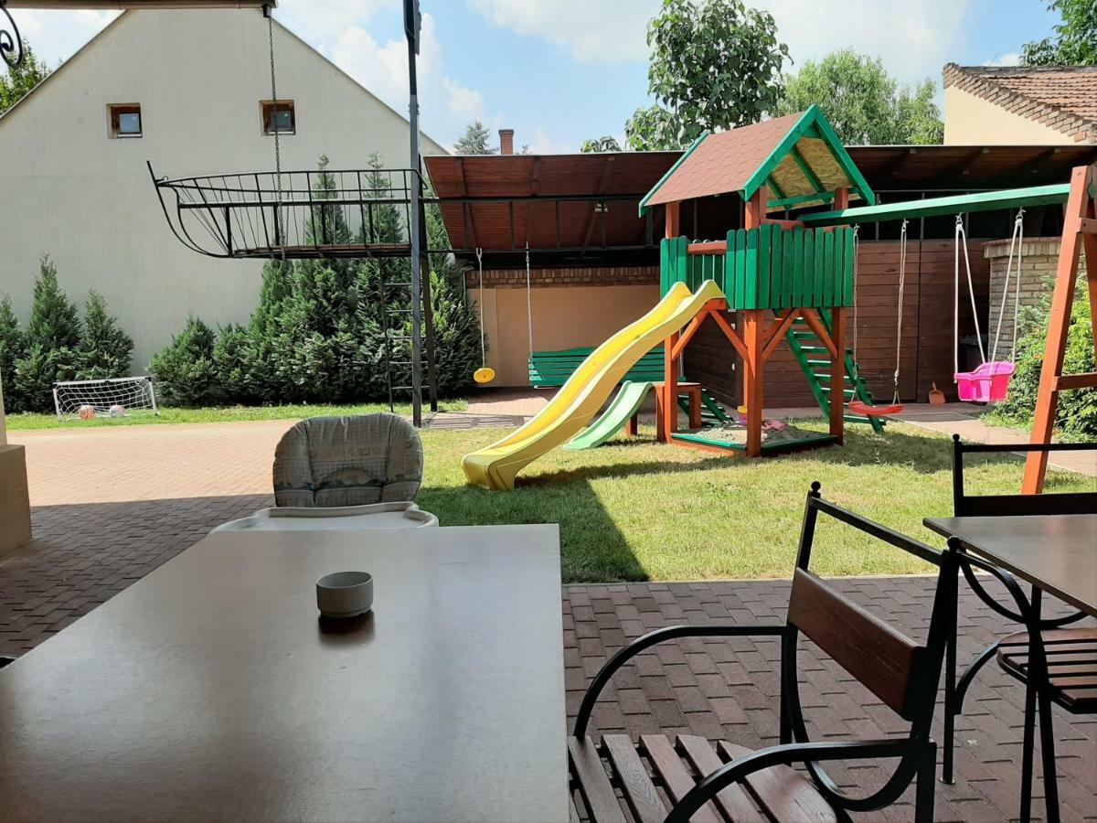 Gyulai Mesehaz Apartman Zewnętrze zdjęcie